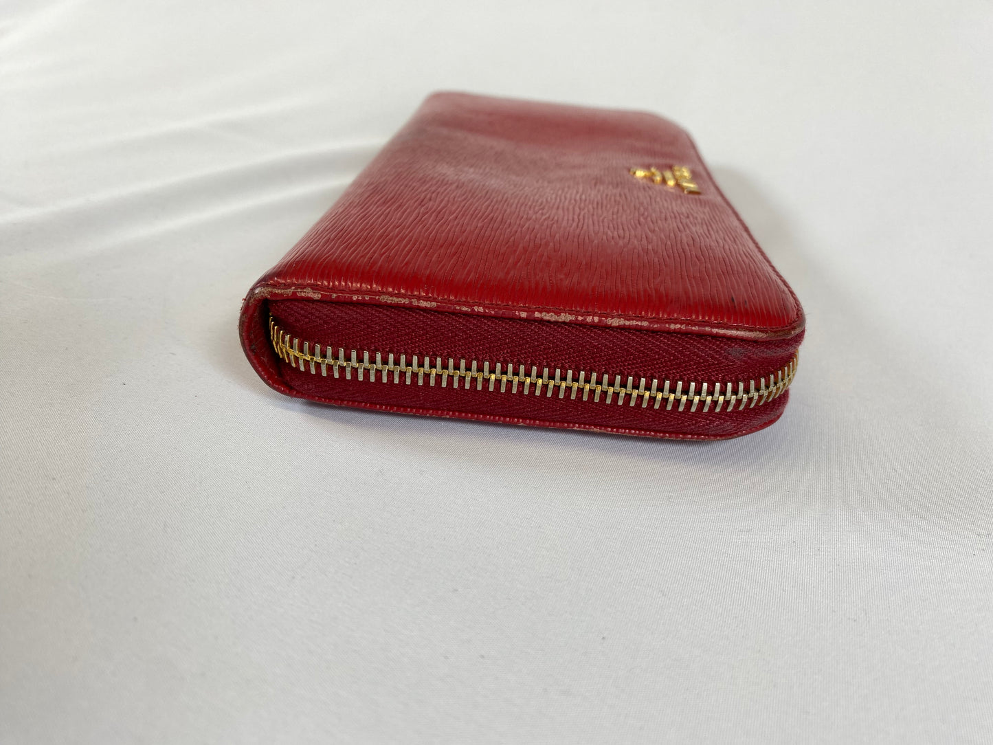 PRADA Leather Zippy Wallet Red Authentic AA260
