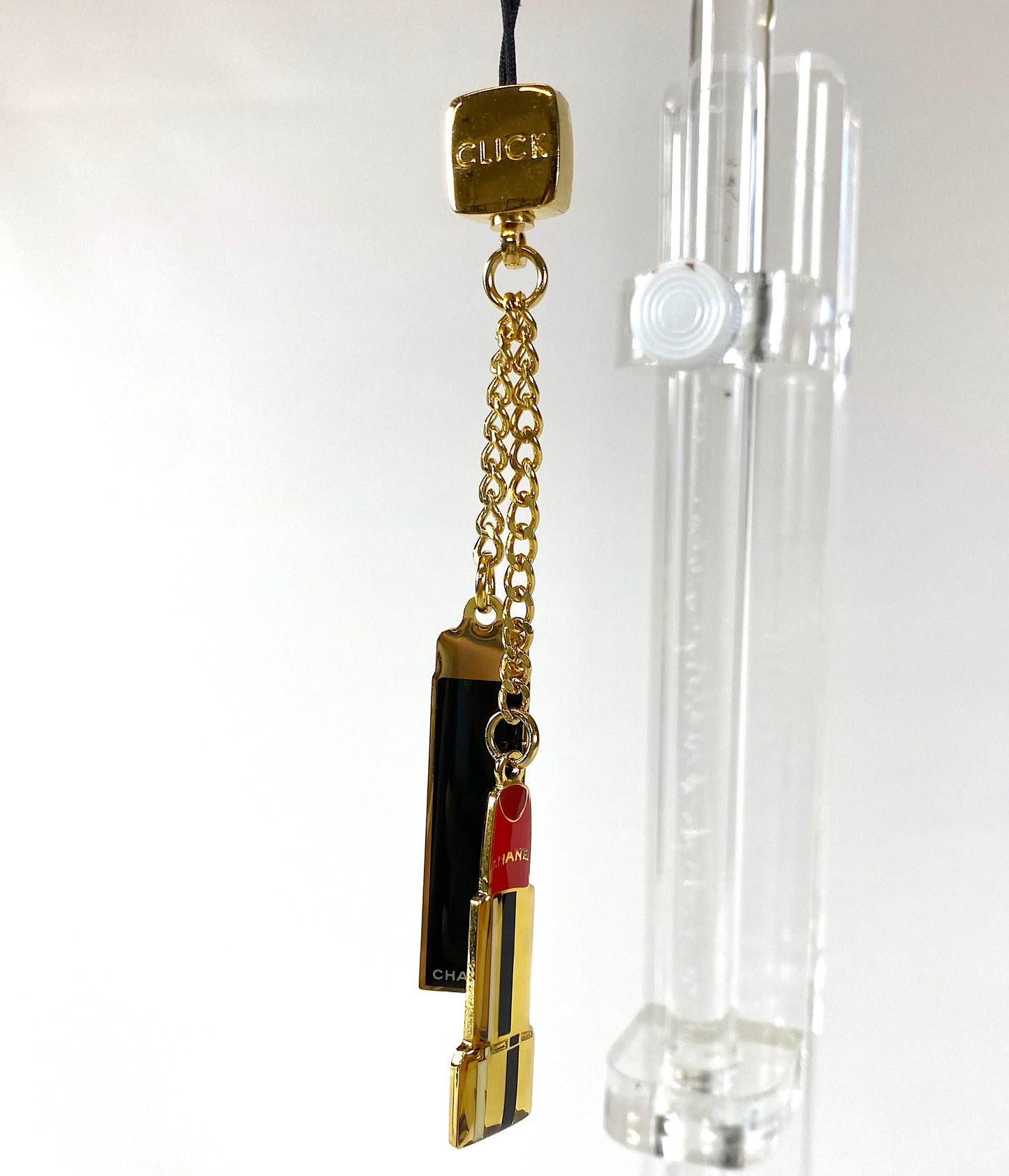 CHANEL Rouge Click Keychain Authentic AA98