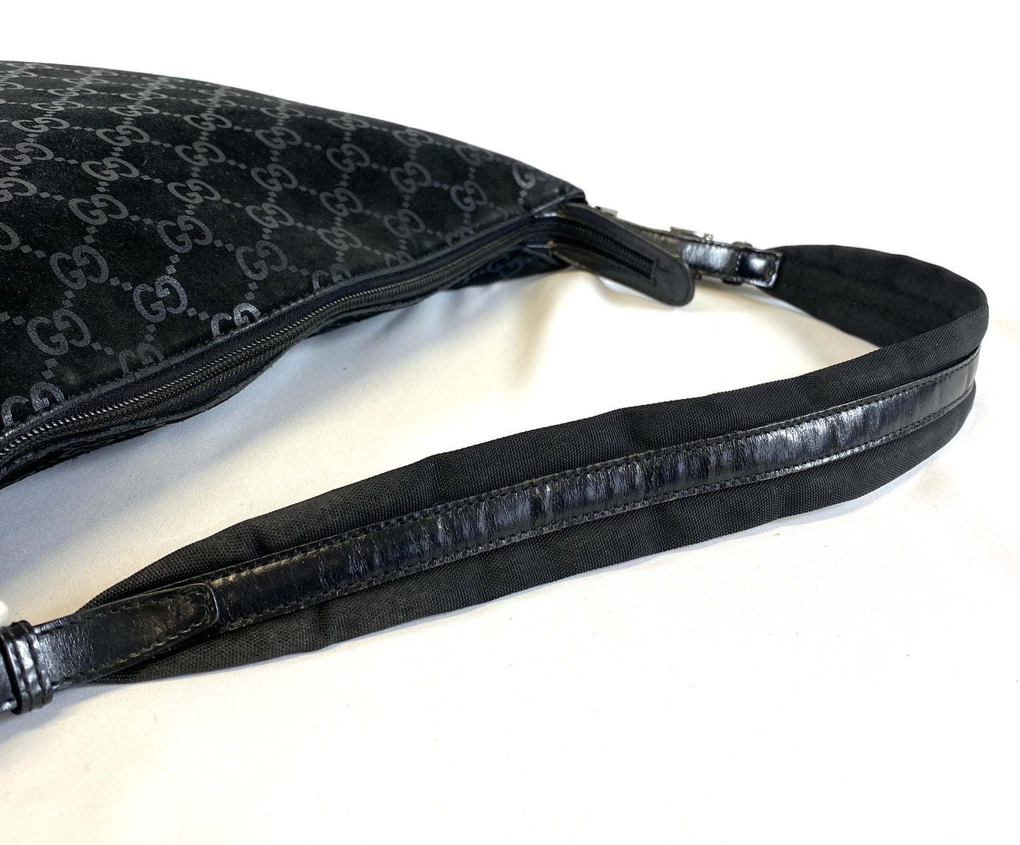 GUCCI One Shoulder Bag GG Black Authentic AA530