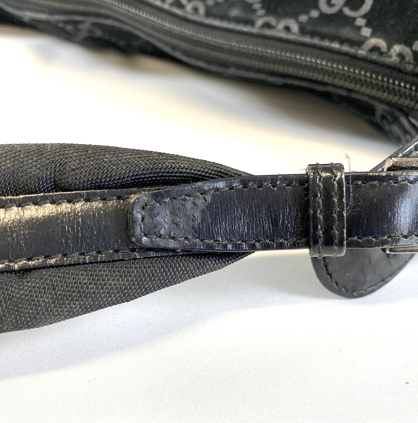 GUCCI One Shoulder Bag GG Black Authentic AA530
