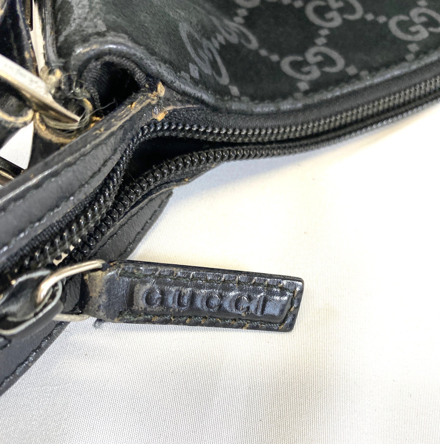 GUCCI One Shoulder Bag GG Black Authentic AA530