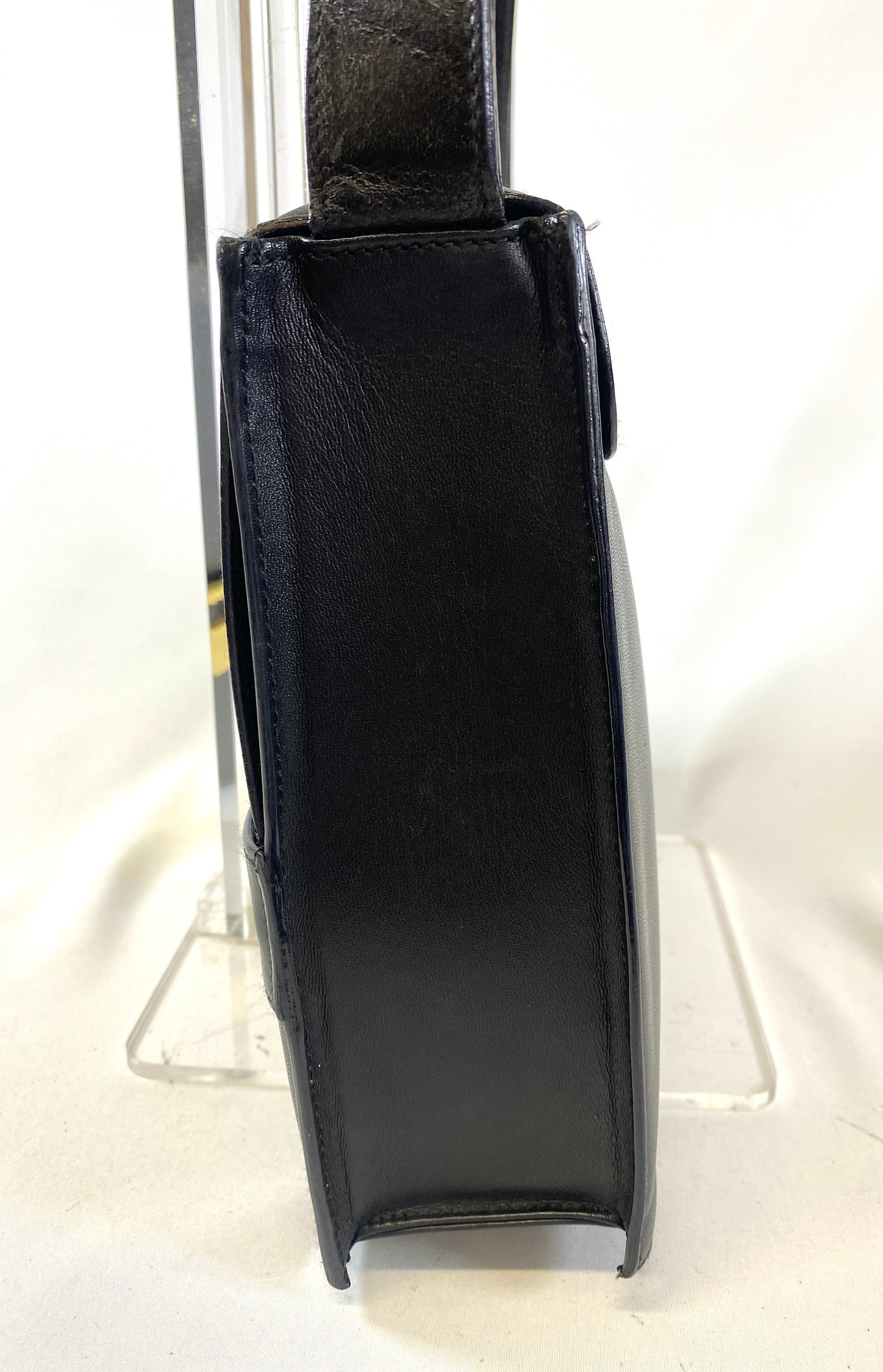 Vintage GUCCI Shoulder Bag G Hardware Leather Authentic AA610