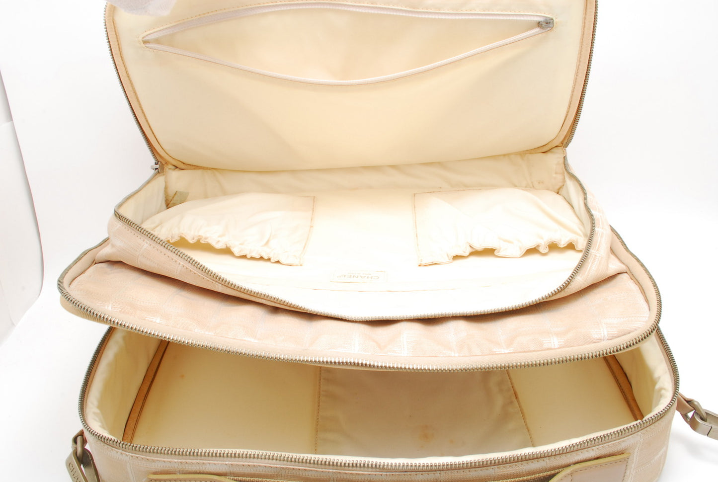 CHANEL New Travel Business Bag 2WAY Beige Authentic AA274