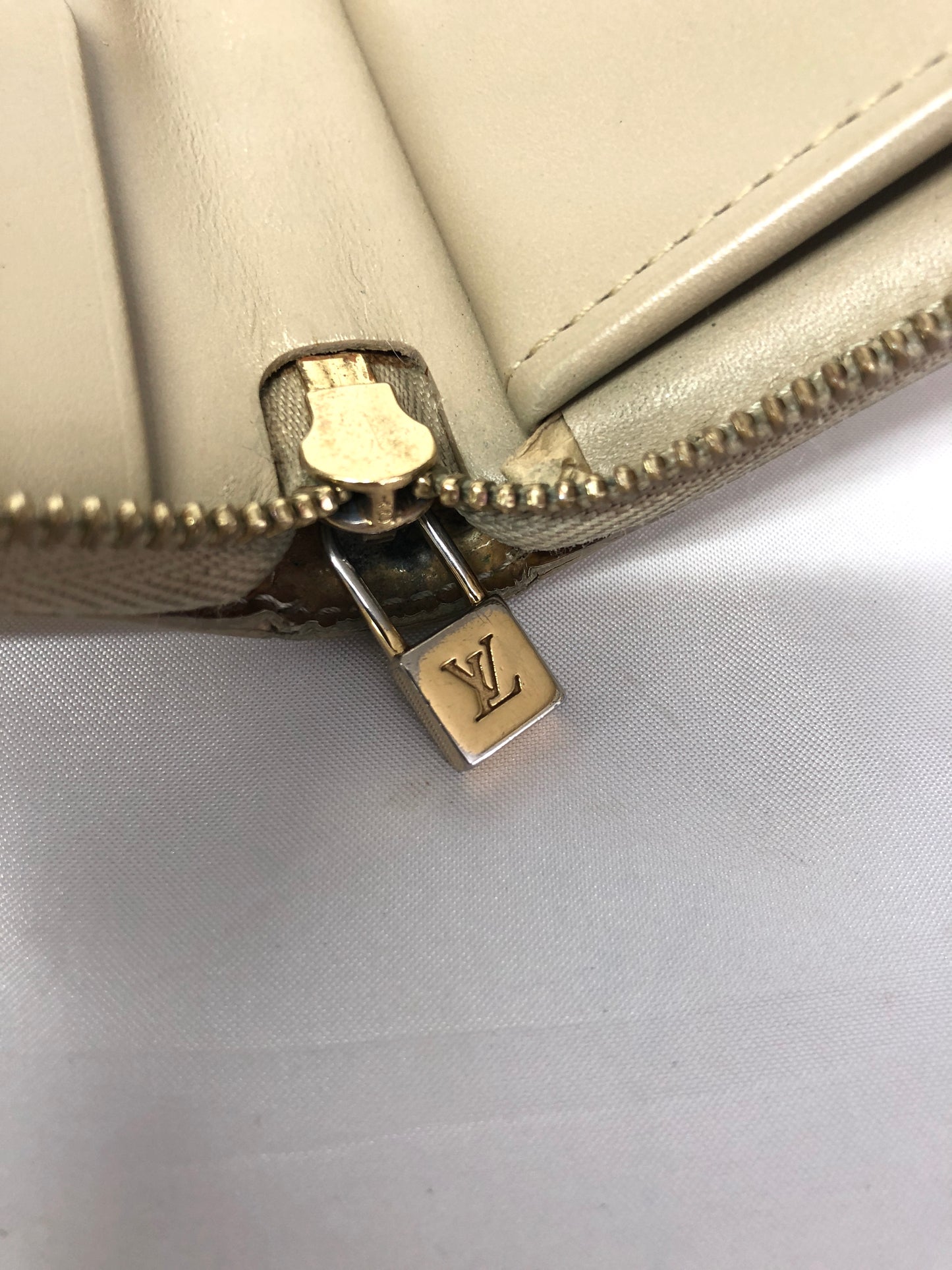 Louis-Vuitton Long Wallet  Monogram Vernis Eldridge beige Authentic AA426