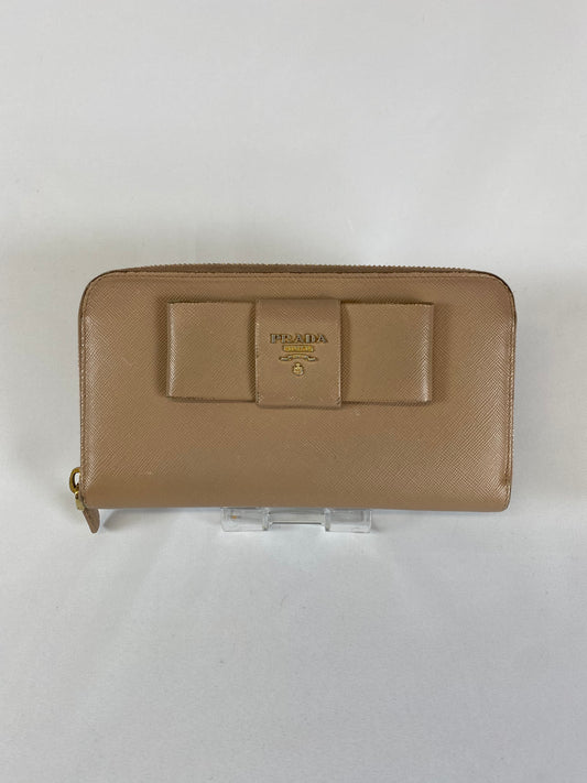 PRADA Leather Zippy Wallet  Beige Authentic AA261