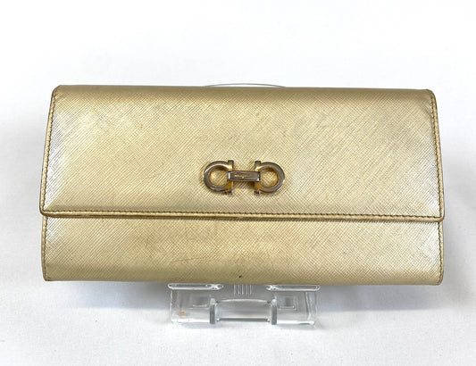 Ferragamo  long wallet Authentic AA490