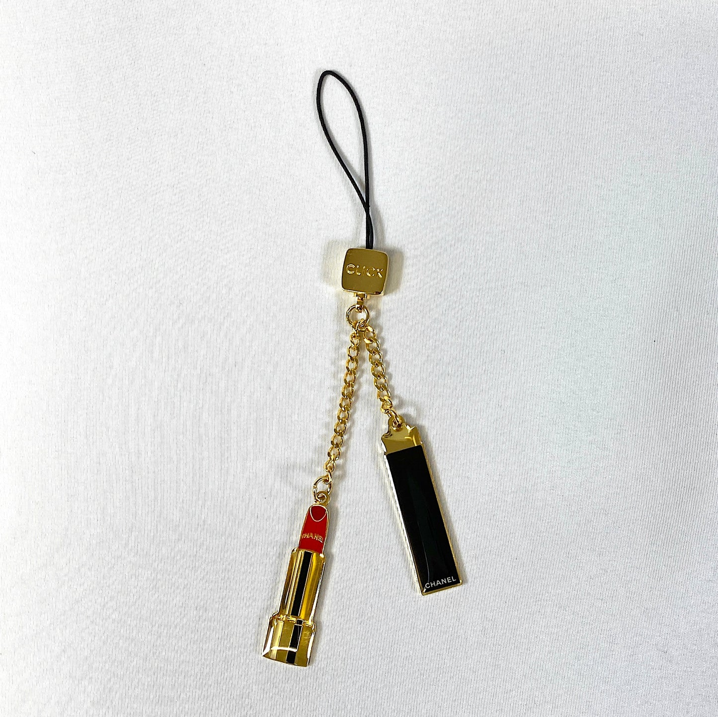 CHANEL Rouge Click Keychain Authentic AA98
