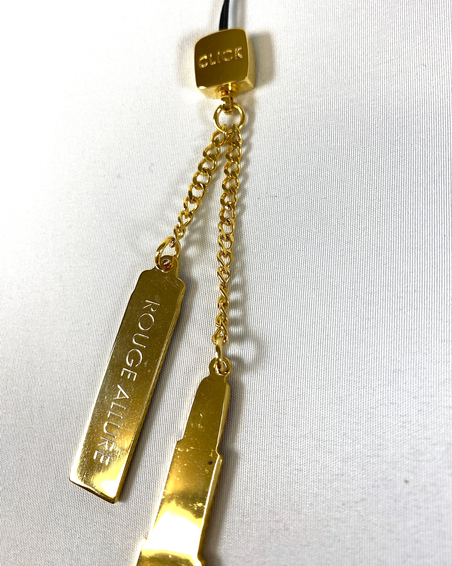 CHANEL Rouge Click Keychain Authentic AA98