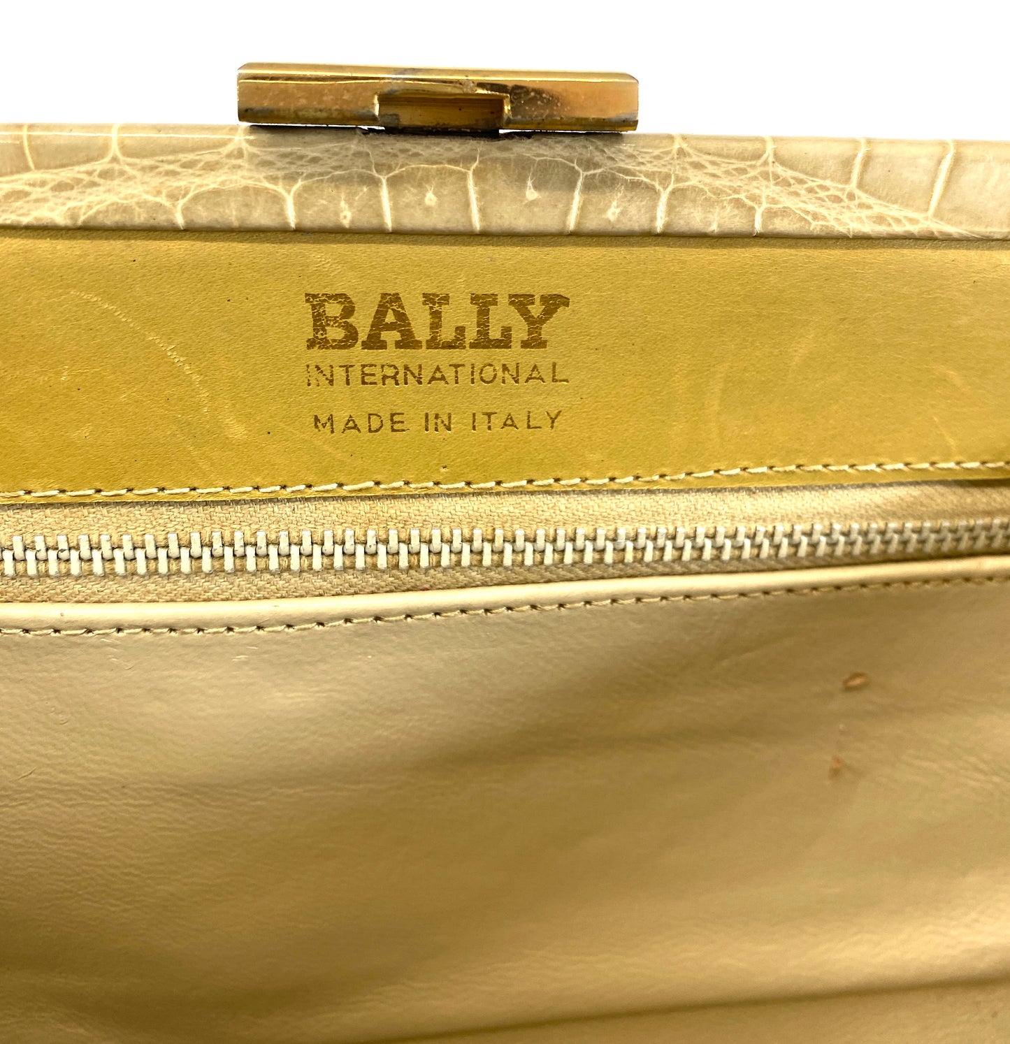 BALLY Leather Clutch Bag Authentic AA583