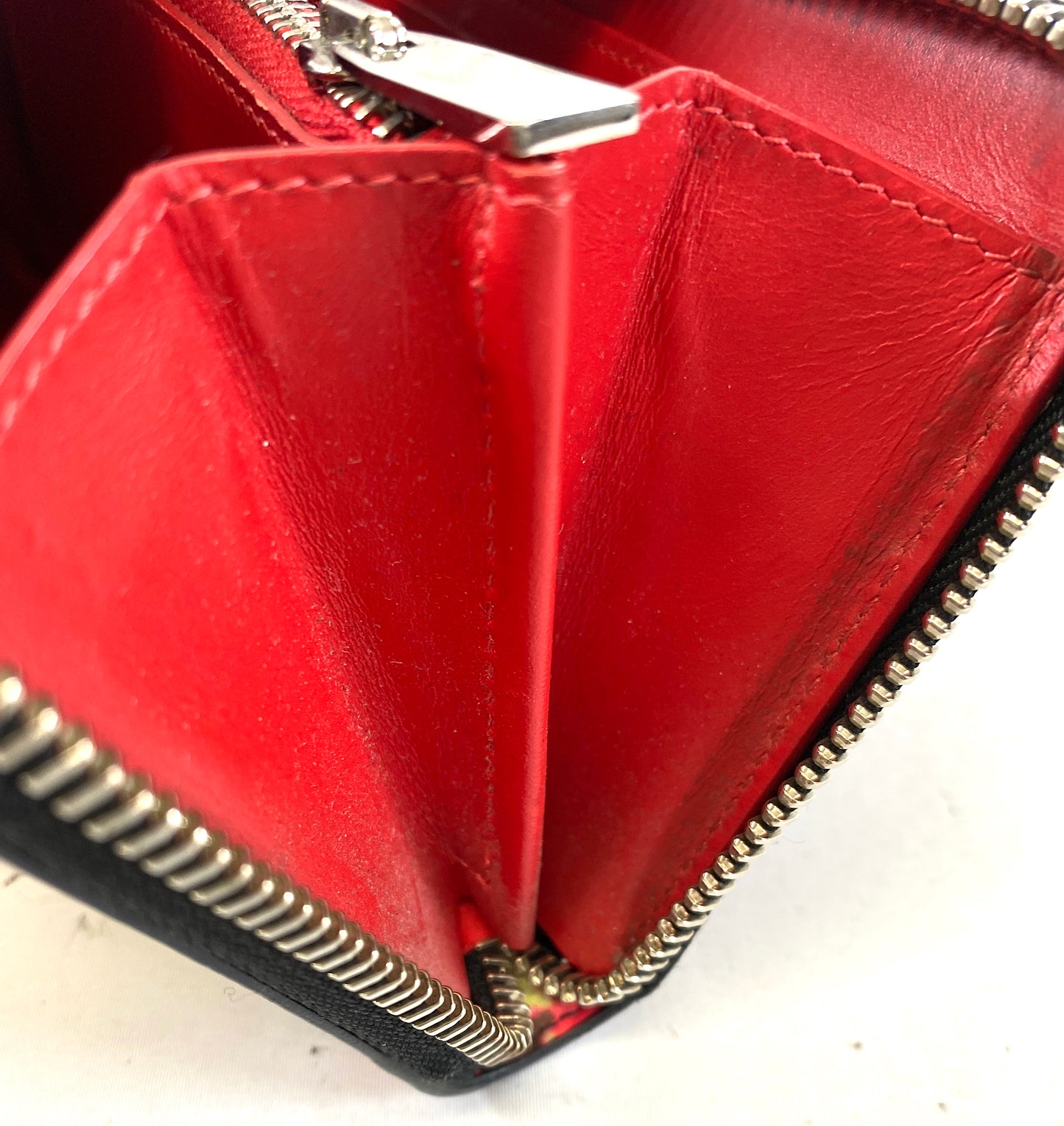 Christian Louboutin Round Zip Wallet Flower Multicolor Patent Authentic AA585