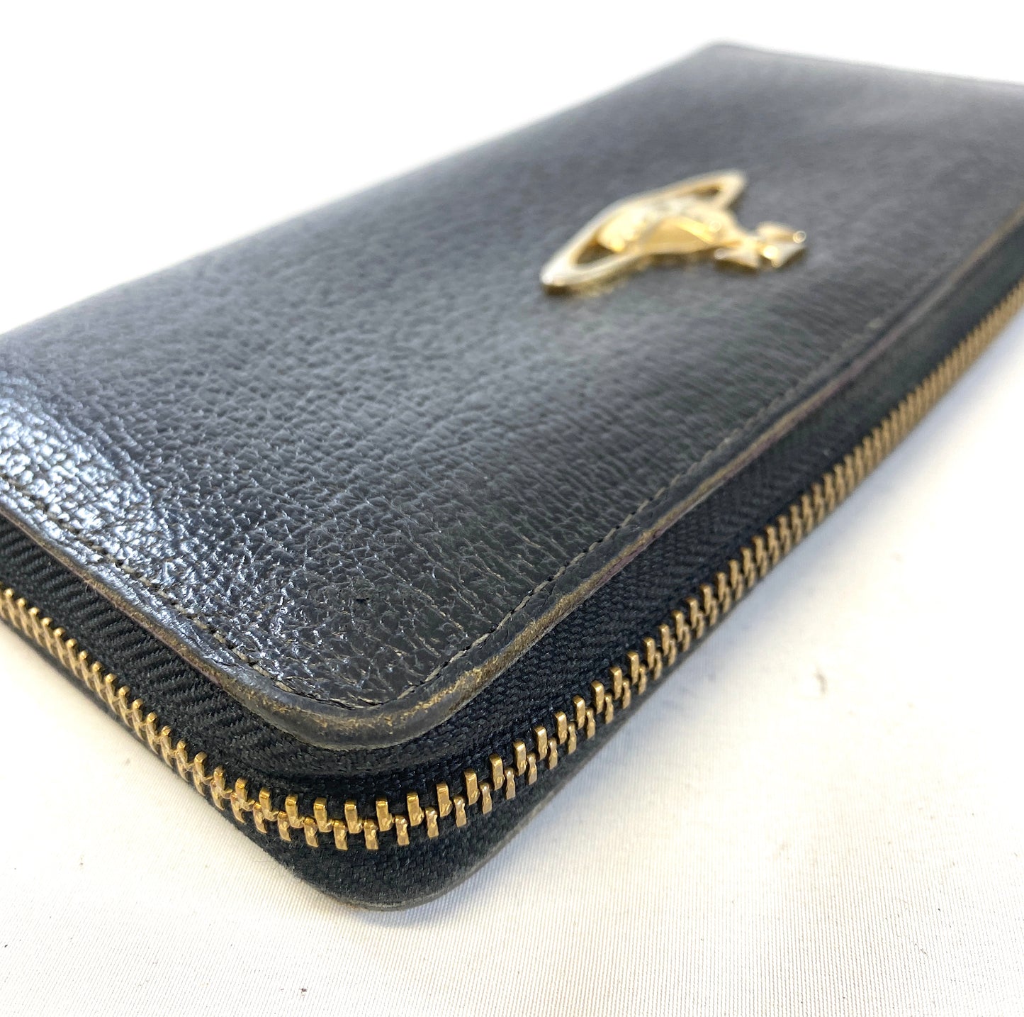 Vivienne Westwood Long Wallet Leather Round Zipper Authentic AA612