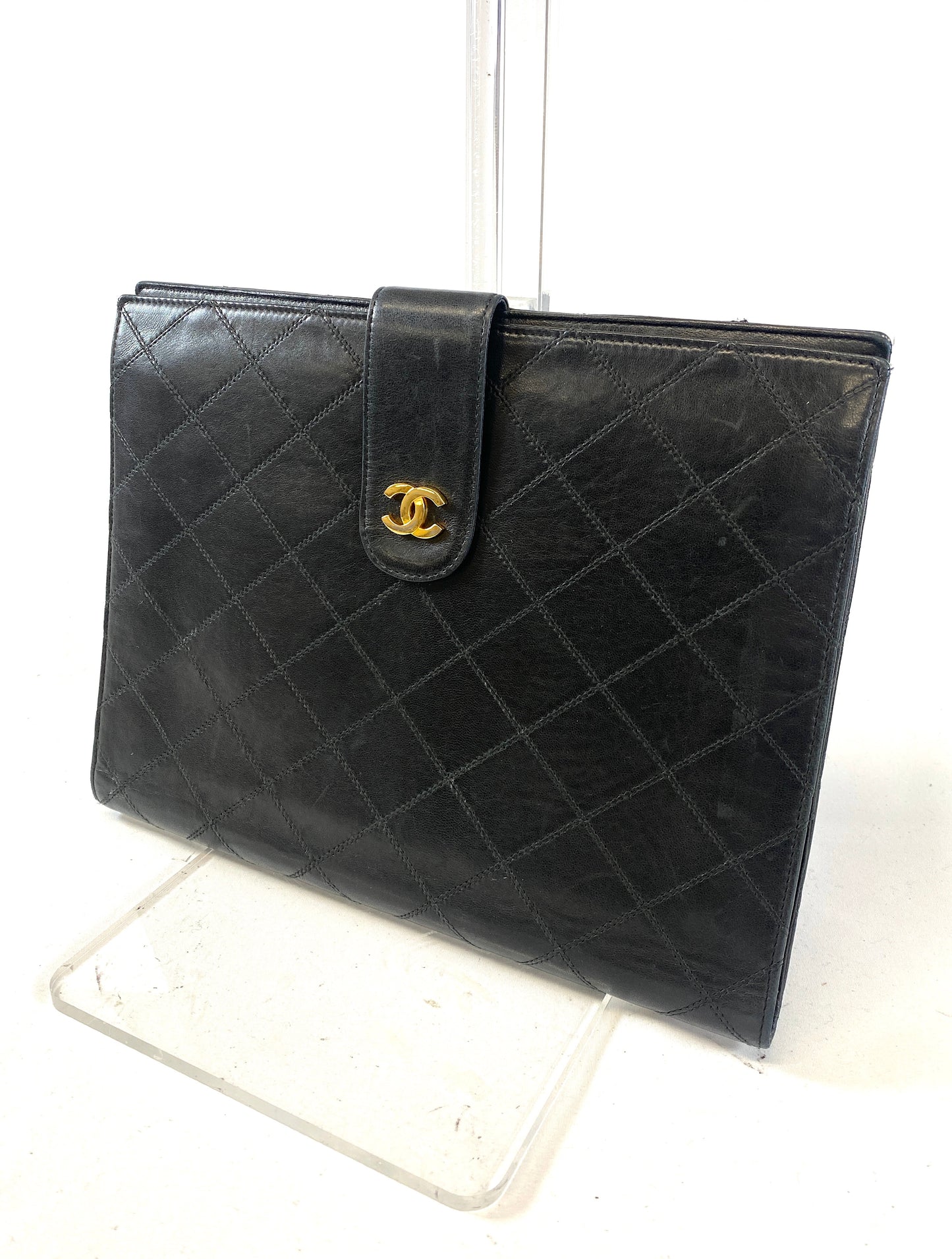 CHANEL Bicolor Clutch Bag Authentic AA614