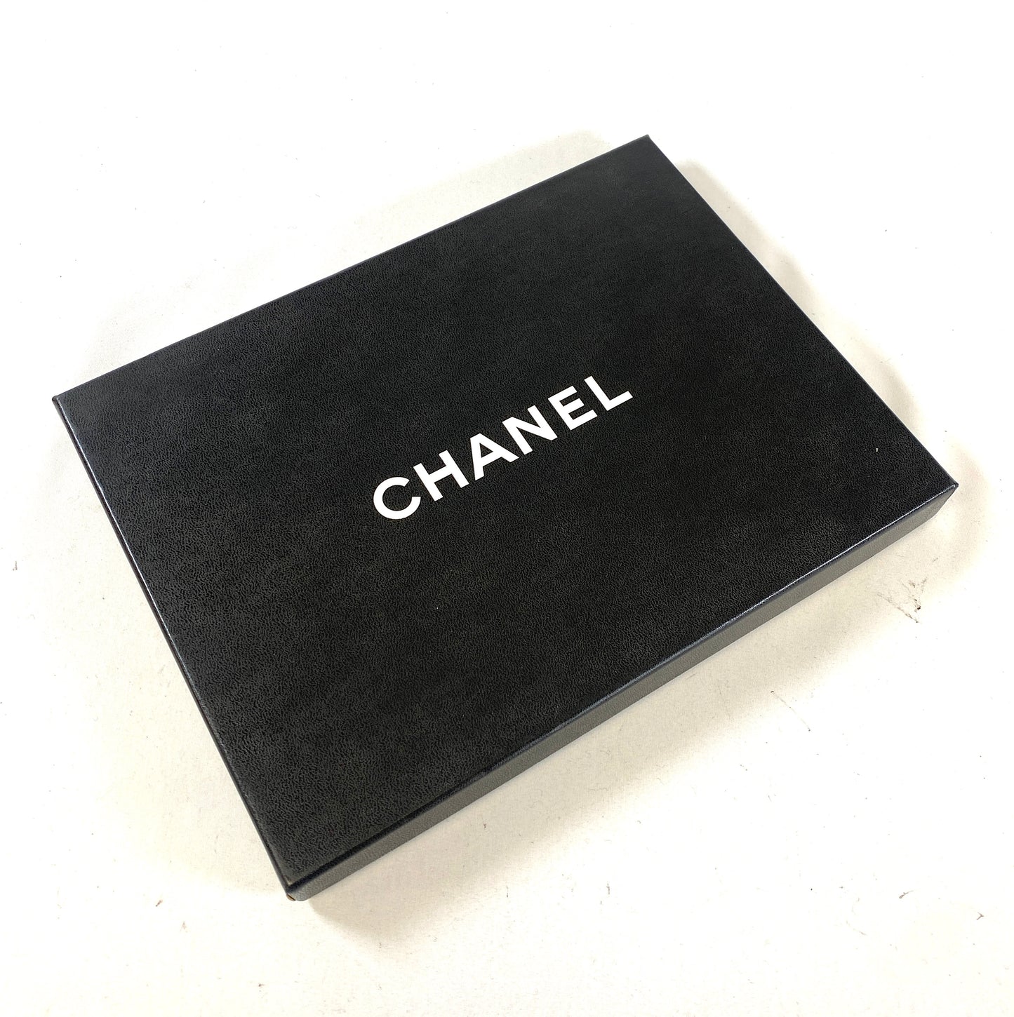 CHANEL Bicolor Clutch Bag Authentic AA614