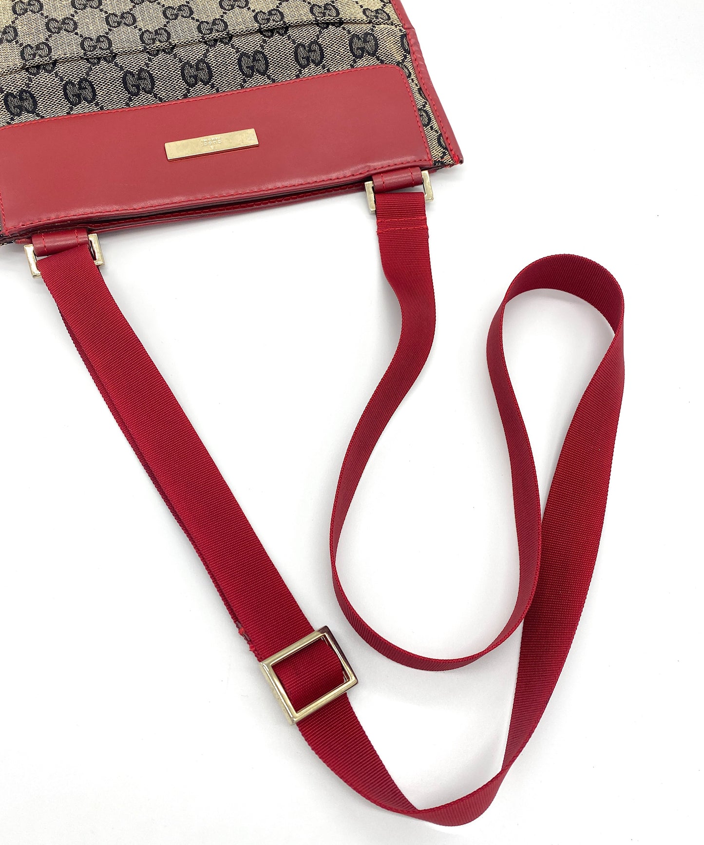 GUCCI GG Canvas Shoulder Bag Red Authentic AA672