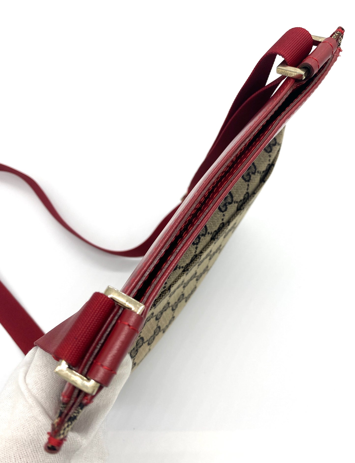 GUCCI GG Canvas Shoulder Bag Red Authentic AA672